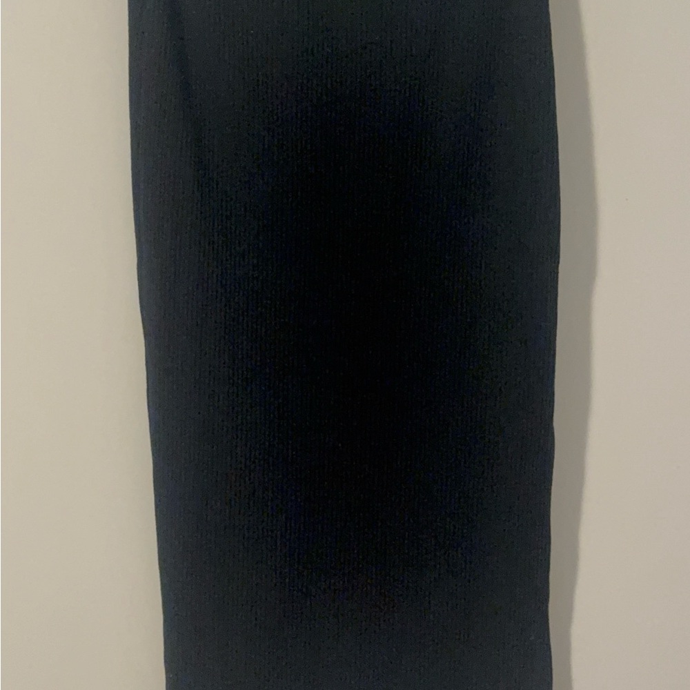 Pull & Bear Black Ribbed Knit Midi Skirt Elastic Waist Bodycon Size
Small